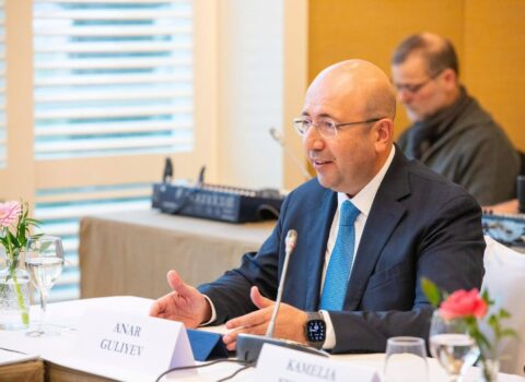 Anar Quliyev qlobal mənzil böhranının həllinə dair Azərbaycanın təcrübəsini bölüşüb