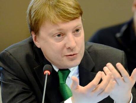 Rus ekspert: “Makronun Rusiyanı genişləndirilmiş G7-yə dəvət planı ABŞ–Avropa münasibətləri ilə bağlı taktiki gedişdir”