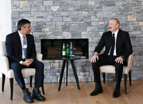 Prezident Davosda görüş keçirdi – Fotolar