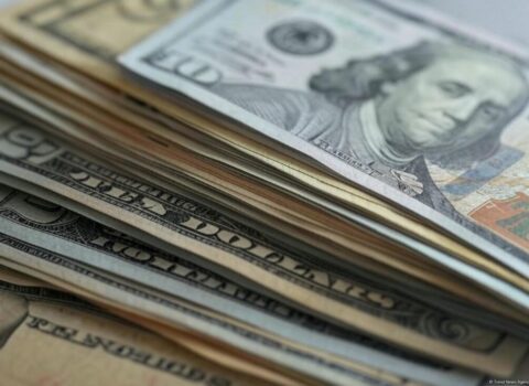 Pulunu dollarlarla saxlayanlara ŞAD XƏBƏR