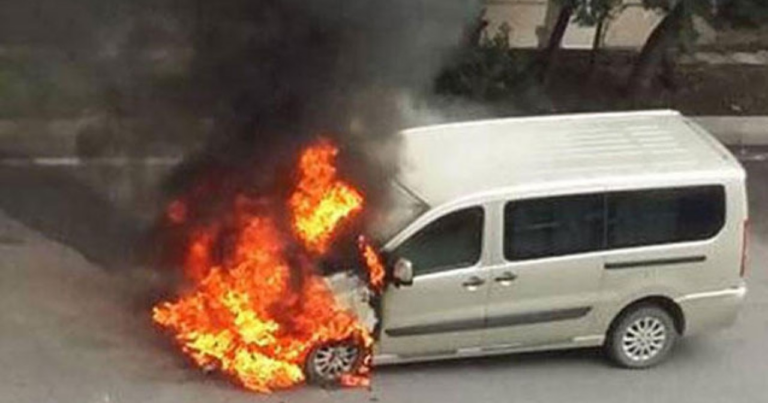 Qəbələdə “Ford” yandı Qəbələdə “Ford” yandı