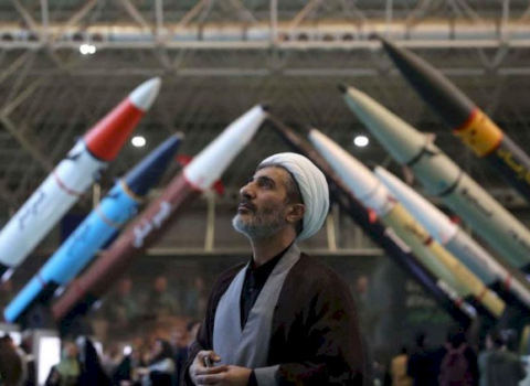 İran hərbi büdcəsini 145% artırdı