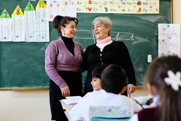 Müəllimlərə ŞAD XƏBƏR: Maaşları bu qədər artırılacaq