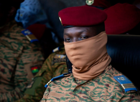 Bu ölkə prezidentinə qarşı sui-qəsd cəhdinin qarşısı alındı