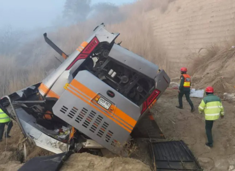 Pakistanda ağır qəza – 5 ölü, 24 yaralı