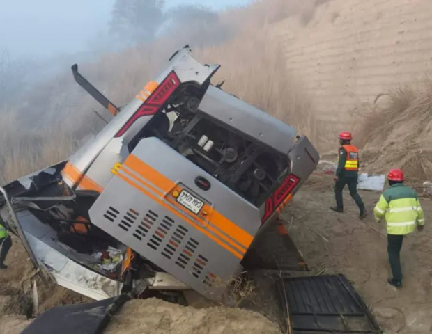 Pakistanda ağır qəza – 5 ölü, 24 yaralı