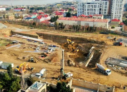 Bakıda yeni avtomobil və piyada tunellərinin tikintisinə başlanıldı