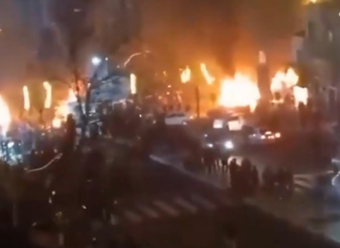 İranda iğtişaşçılar prokuroru yandıraraq öldürdü