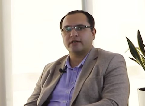 Nazirin başı DOMİNO OYNAMAĞA qarışıb, fermerlər “QAN AĞLAYIR”