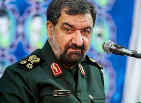 “Sepah” generalı Trampı Hitlerə bənzətdi