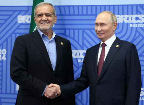 Putin Netanyahudan sonra Pezeşkianla danışdı