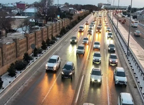 Aeroport yolu buz bağladı – Hərəkət ÇƏTİNLƏŞDİ