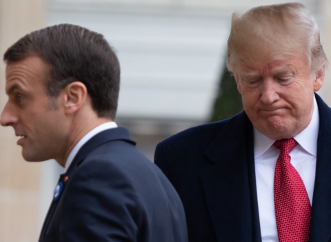 Makron Trampa görə Davosu tərk etdi