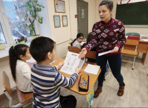 “Rusiyada miqrant uşaqlarının sayı təxminən 25% azaldı”