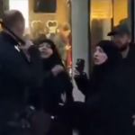 DƏHŞƏT: Holland polisi hicablı qadınları belə bıçaqladı – ŞOK VİDEO