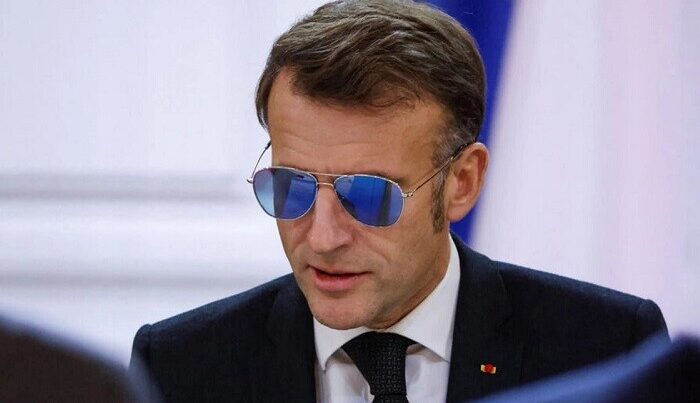 Makron gözlərini eynək altında gizlətdi – VİDEO