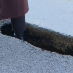 Bu yolun asfalt örtüyü üç ay ərzində ikinci dəfə dağılıb – VİDEO