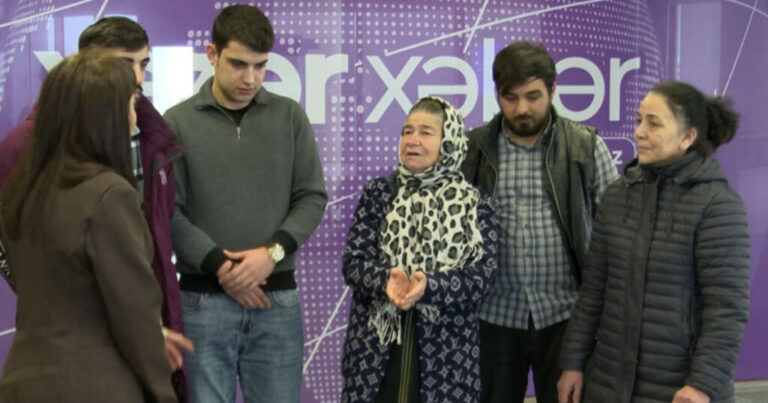 Makler Yeni Ramanada ev almaq istəyənləri necə aldadıb? – 657 min manatlıq DƏLƏDUZLUQ – VİDEO Makler Yeni Ramanada ev almaq istəyənləri necə aldadıb? – 657 min manatlıq DƏLƏDUZLUQ – VİDEO