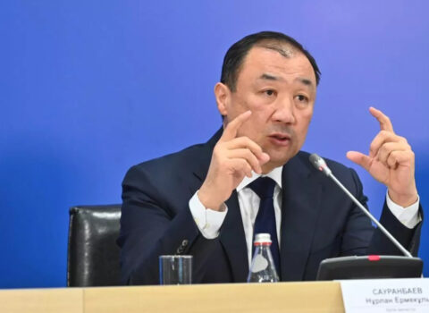 Qazaxıstanlı nazirdən AZAL təyyarəsi ilə bağlı – Rəsmi açıqlama