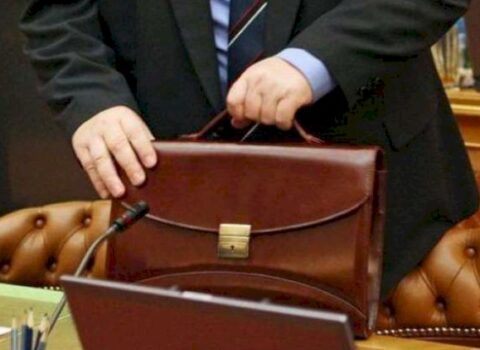 Sabiq nazir evində ölü tapıldı – Foto