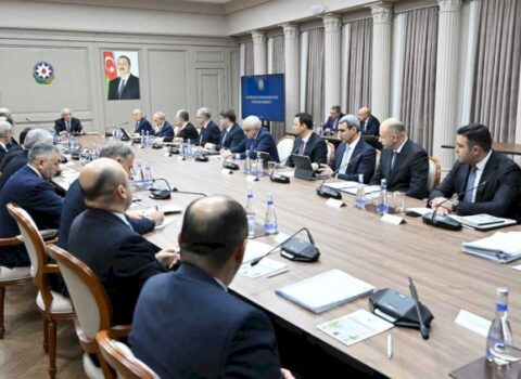 Əli Əsədov nazirləri topladı – Tapşırıqlar verdi