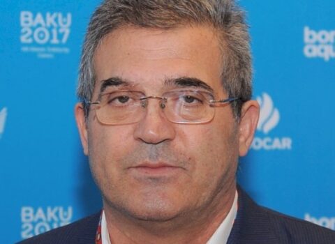 Rüşvət, qanunsuz məscid, şişən ayaqlar – İcra başçısının işdən çıxarılmasının SENSASİON SƏBƏBLƏRİ