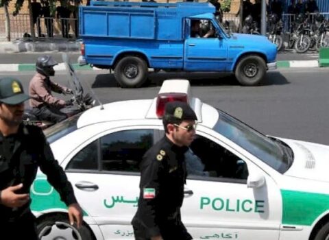 İranda etirazlarda daha bir polis əməkdaşı öldürüldü