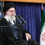 İran yoxsulluqdan ayağa qalxıb, Xamaneyinin sərvəti isə heyrət doğurur