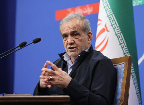 Səlahiyyətsiz prezident, dəyişməyən sistem – Pezeşkianla bağlı ŞOK