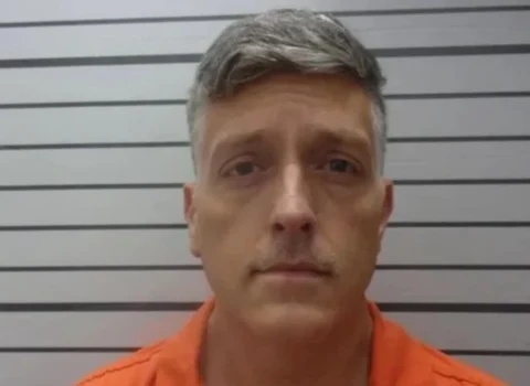 189 insanın meyitini evində gizlətdi – ABŞ-də dəhşət