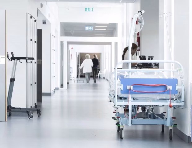 17 yaşlı qız qızdırmadan həyatını itirdi