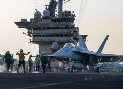 ABŞ İrana qarşı hərbi əməliyyatlara hazırlaşır