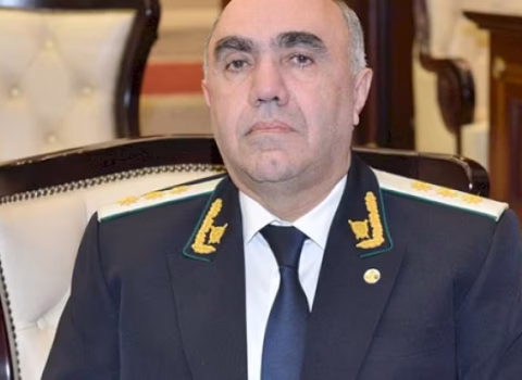 Zakir Qaralova AĞIR İTKİ – FOTO