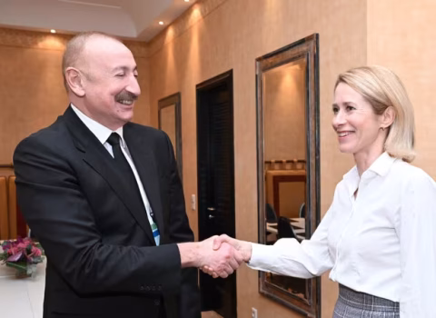 İlham Əliyev Münxendə Kaya Kallasla görüşdü – FOTO