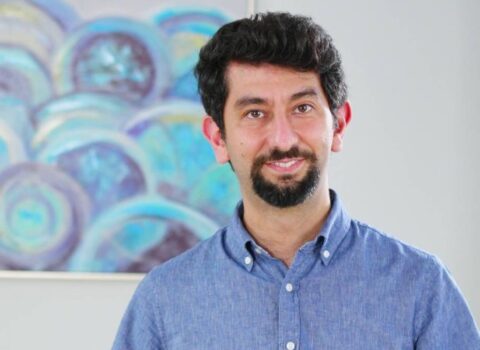 Əli Əhmədovun oğlu özəl klinikasındakı vəzifəsindən getdi