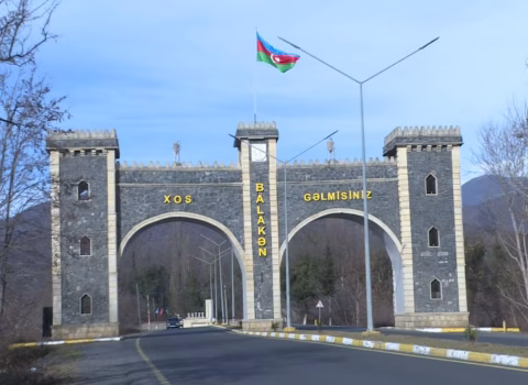 Balakəndə YANĞIN OLDU – 75 yaşlı ev sahibi xəsarət aldı