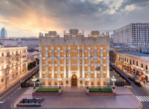 DİN: Qatara daş atılan zaman sərnişinlərin və qatar heyətinin həyatına ciddi təhlükə yaradır