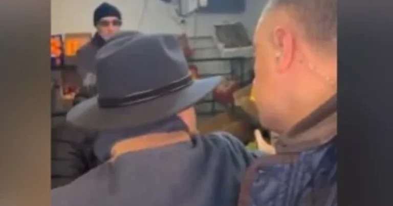 “Çıx çölə” – Erməni Paşinyanı belə qovdu (VİDEO)