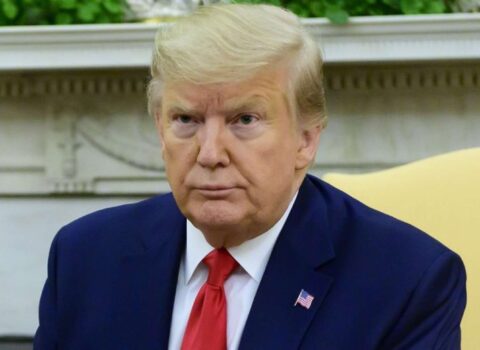 Tramp İrana zərbələri birbaşa izləyir – Foto