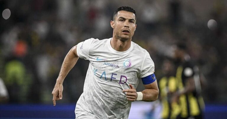 Ronaldo geri qayıdır, boykota son qoydu