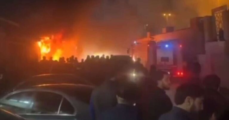 Bakıda dəhşətli yanğın: Restorana od vurub, qapıları kilidlədi… – VİDEO Bakıda dəhşətli yanğın: Restorana od vurub, qapıları kilidlədi… – VİDEO