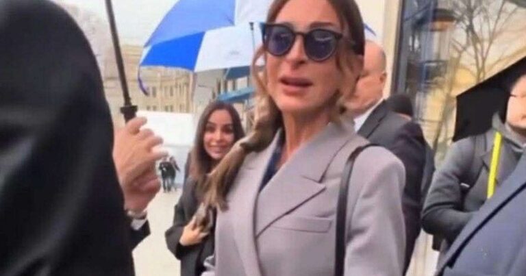 Mehriban Əliyeva Emin Hüseynovu məhv etdi: Qadın paltarında sən idin? – VİDEO