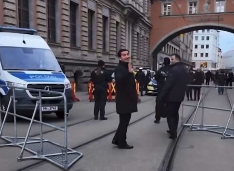 Emin Hüseynova bu dəfə Hikmət Hacıyevdən şillə kimi cavab – VİDEO