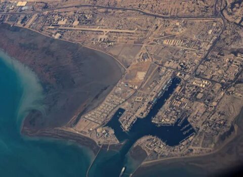 Hörmüz boğazında neft tankerlərinin hərəkəti dayandırıldı