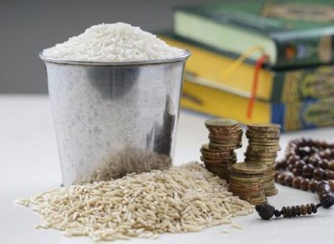 Adambaşına 10-15 manat fitrə zəkatı vermək düzgündürmü? – İlahiyyatçı açıqlayır