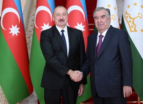 Emoməli Rəhmon İlham Əliyevi təbrik etdi