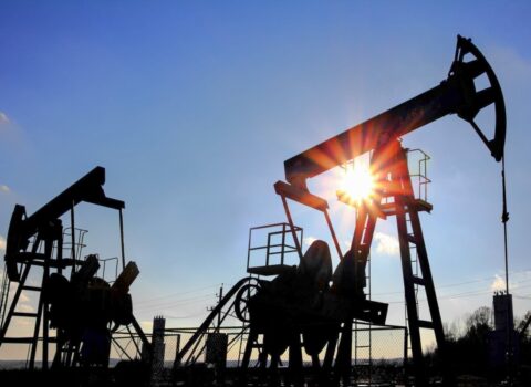 Azərbaycan nefti cüzi ucuzlaşdı