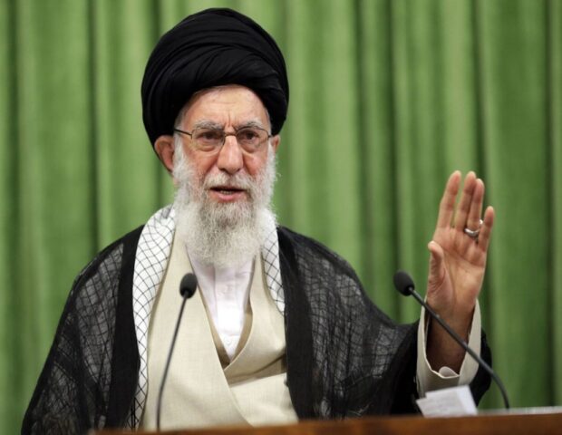 İsrail rəsmisi: Xamenei hava hücumunda öldürüldü – Cəsədi ilə bağlı…