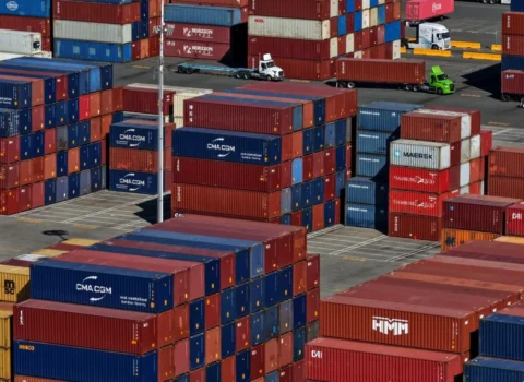 Trampdan GÖZLƏNİLMƏZ QƏRAR: Yeni qiymətlər qüvvəyə minir