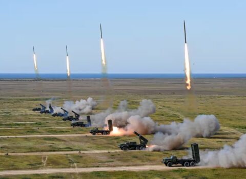 Ukraynadan Rusiyaya DƏHŞƏTLİ HÜCUM – Bu ərazi BOMBALANDI